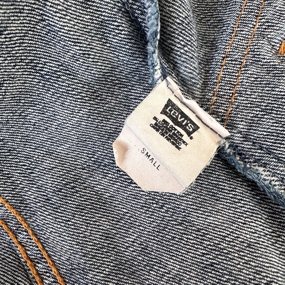 Vintage Levi’s Denim Jacket Size Small Indigo Blue Jean Jacket Pre-Loved - Picture 9 of 10